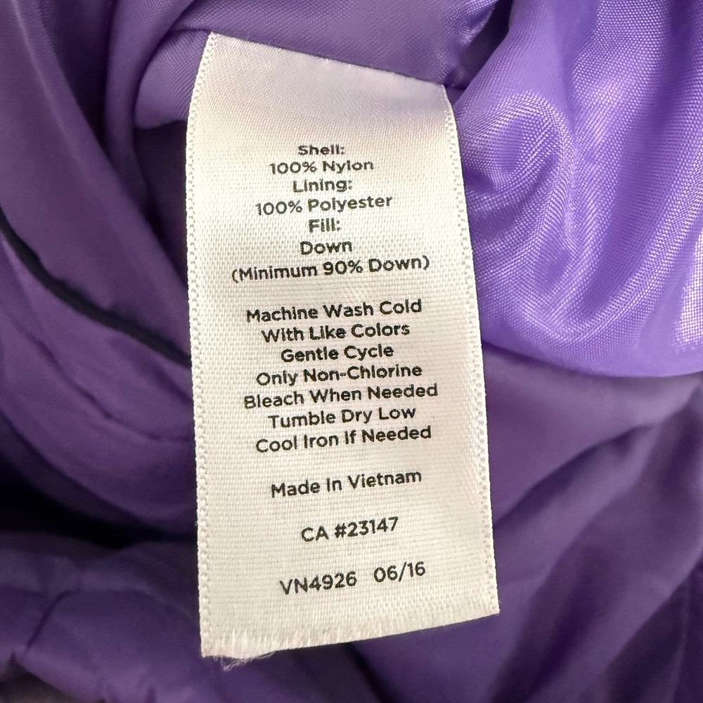 Talbots Women's Lightweight Down‎ Vest Medium Purple - Picture 7 of 7